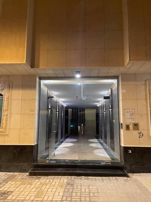 أنيقة غرفة و صالة أمام البوليفارد Apartment